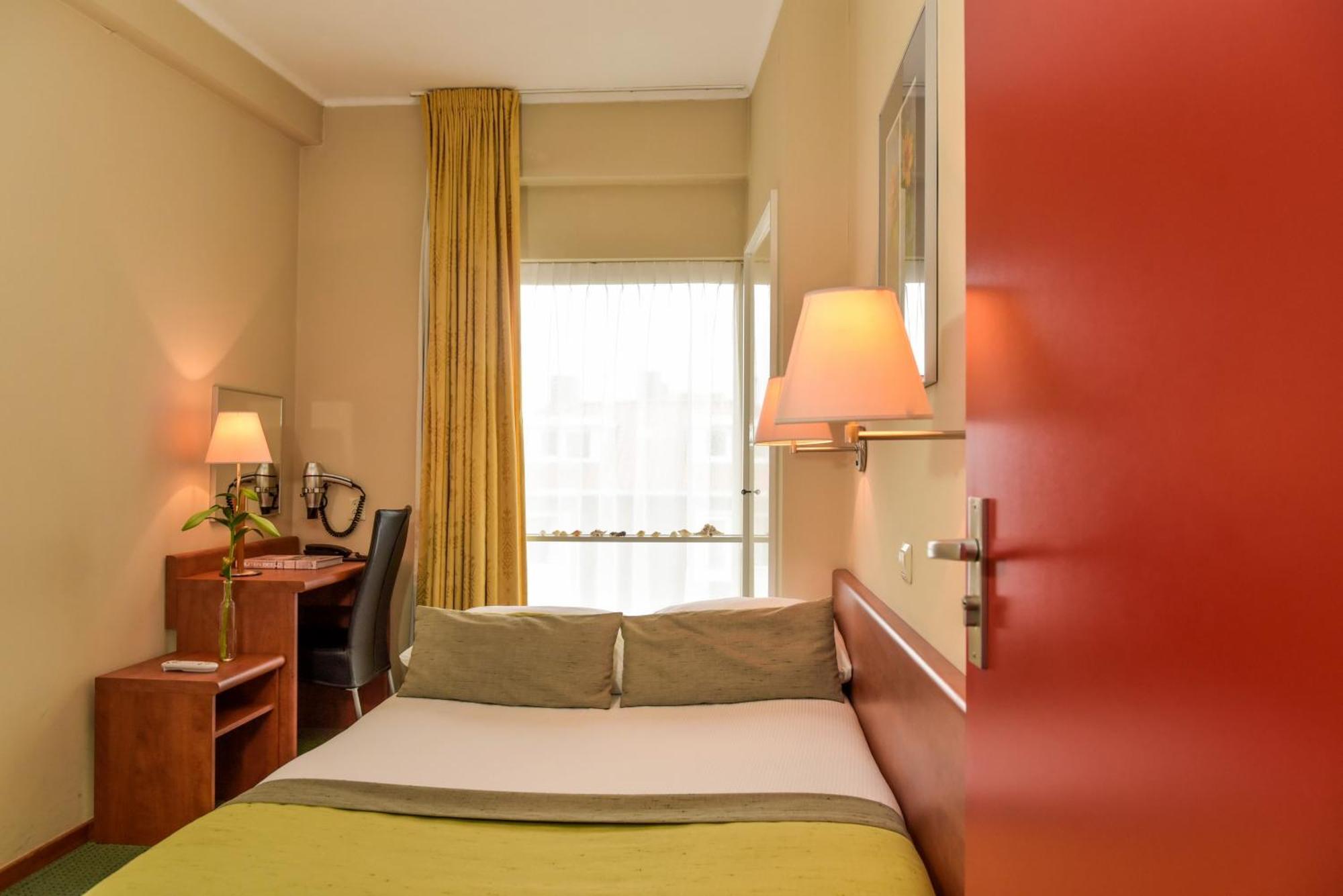 Hotel Noordzee Katwijk aan Zee Room photo